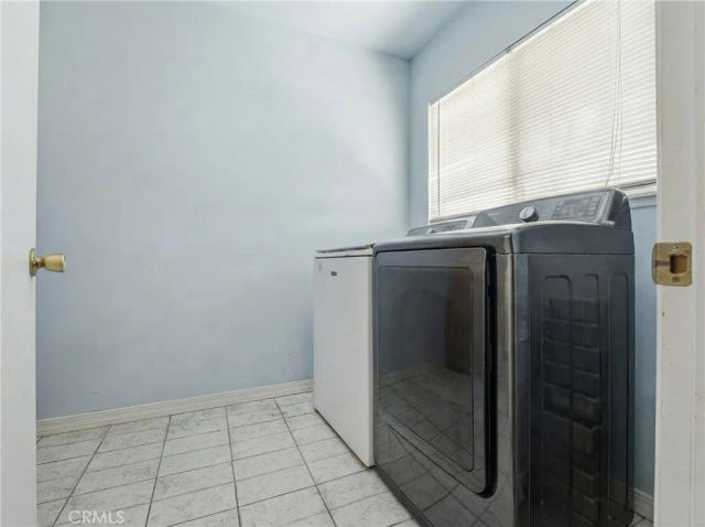 6545 Dos Rios Rd, Downey, CA 90240