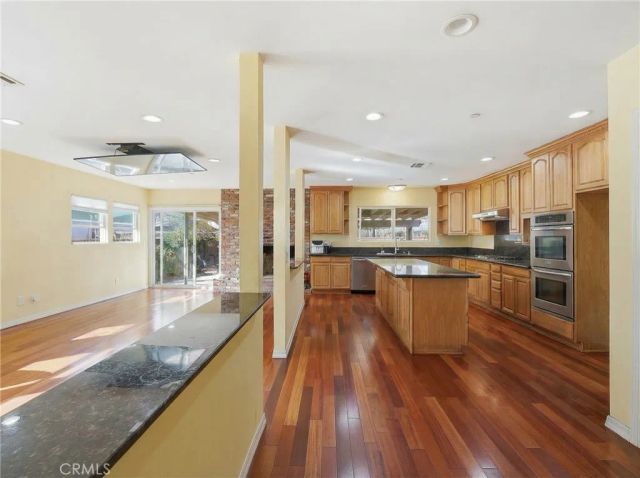 6545 Dos Rios Rd, Downey, CA 90240