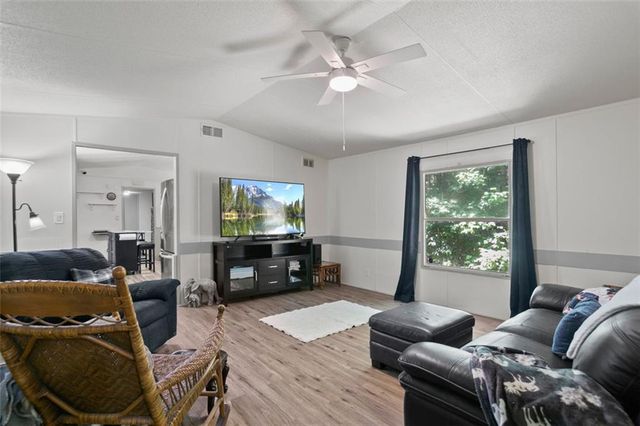 5002 Bee Tree Road SE, Acworth, GA 30102