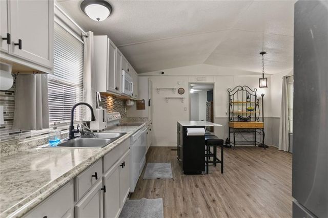 5002 Bee Tree Road SE, Acworth, GA 30102