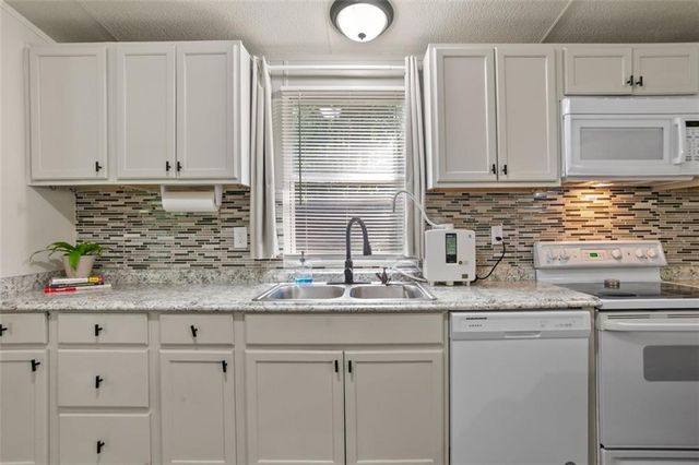 5002 Bee Tree Road SE, Acworth, GA 30102