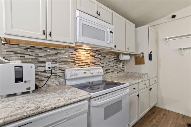 5002 Bee Tree Road SE, Acworth, GA 30102