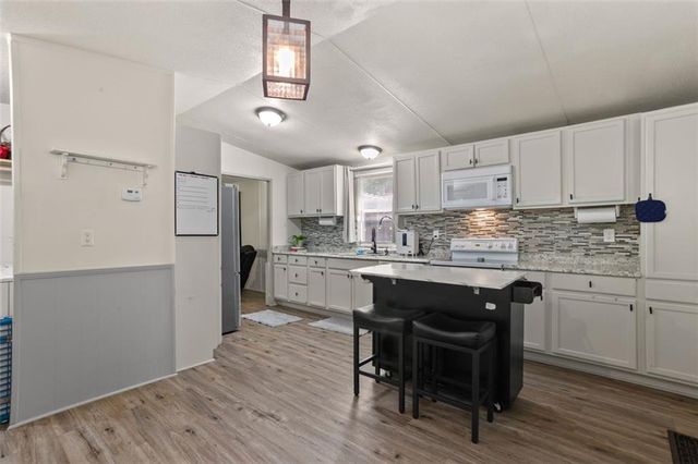 5002 Bee Tree Road SE, Acworth, GA 30102
