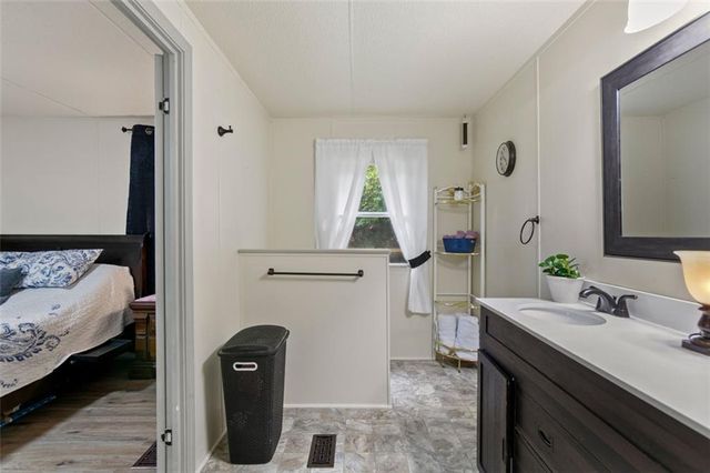 5002 Bee Tree Road SE, Acworth, GA 30102