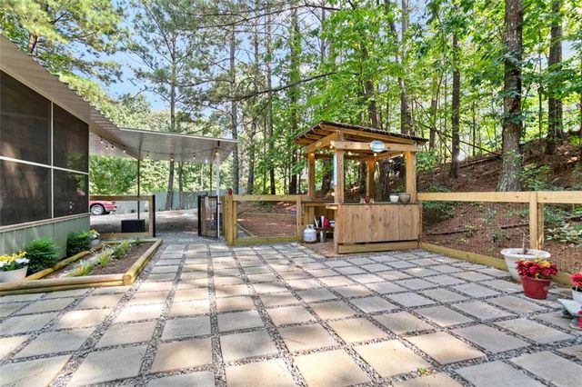 5002 Bee Tree Road SE, Acworth, GA 30102