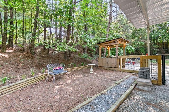 5002 Bee Tree Road SE, Acworth, GA 30102