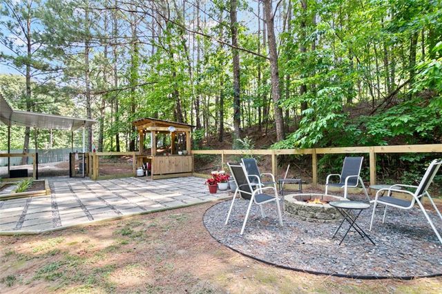 5002 Bee Tree Road SE, Acworth, GA 30102