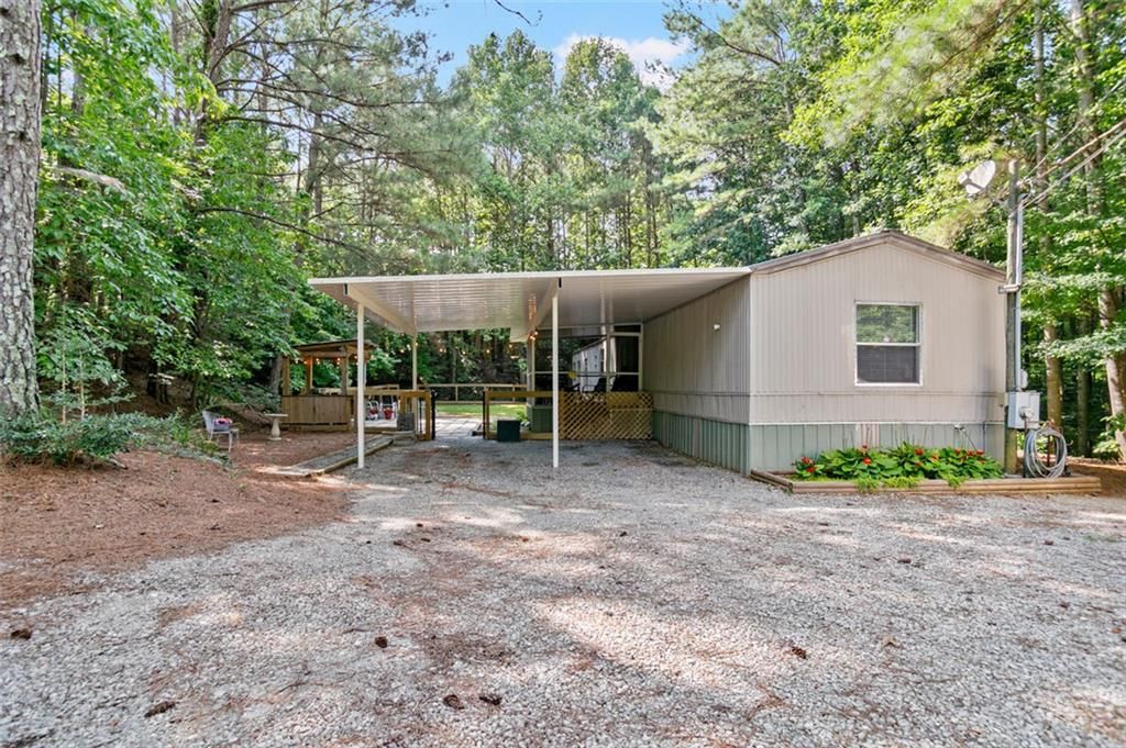 5002 Bee Tree Road SE, Acworth, GA 30102