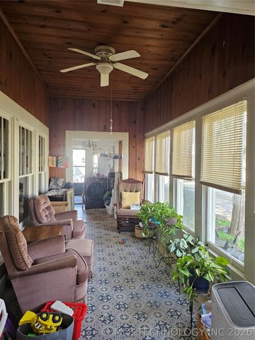 504 W Broadway, Marietta, OK 73448