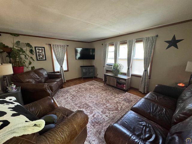 2535 SE Wisconsin AVE, Topeka, KS 66605