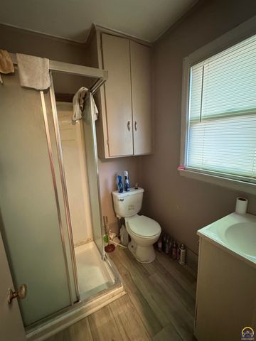 2535 SE Wisconsin AVE, Topeka, KS 66605