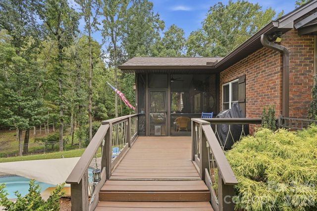 2055 Tiger Paw Lane, York, SC 29745