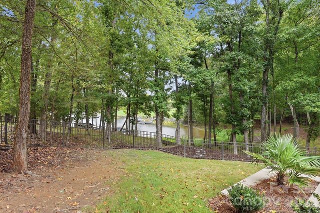 2055 Tiger Paw Lane, York, SC 29745