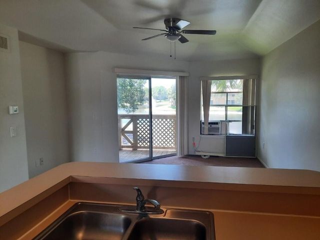 4847 Via Palm Lakes 1017, West Palm Beach, FL 33417