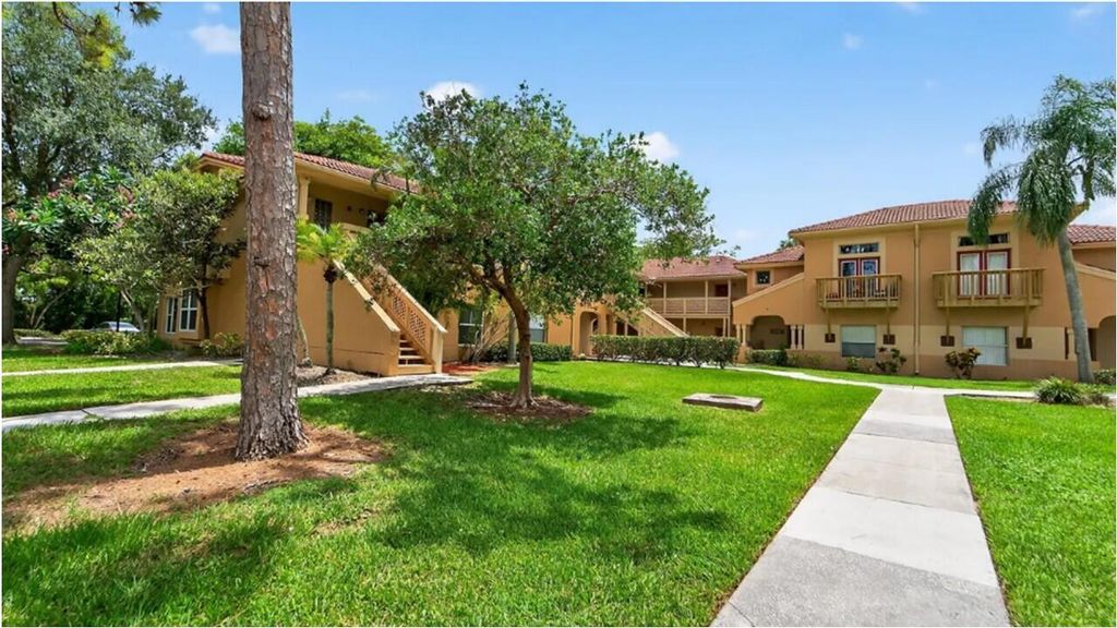 4847 Via Palm Lakes 1017, West Palm Beach, FL 33417