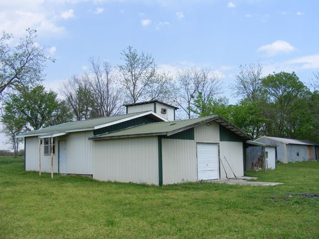 17627 Highway B, Wheatland, MO 65779