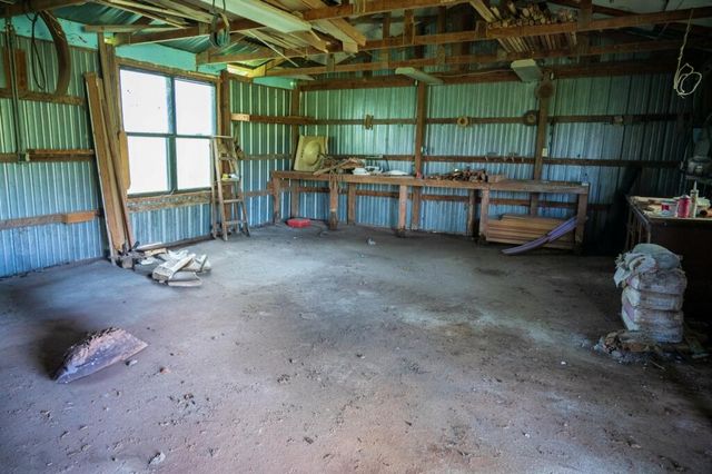 17627 Highway B, Wheatland, MO 65779