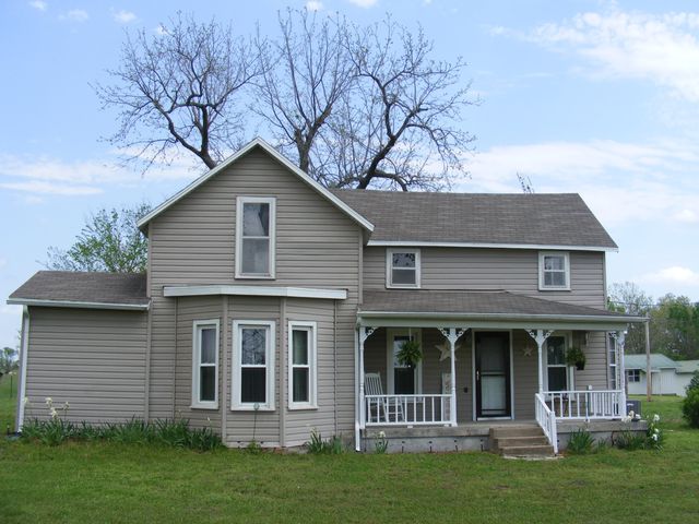 17627 Highway B, Wheatland, MO 65779