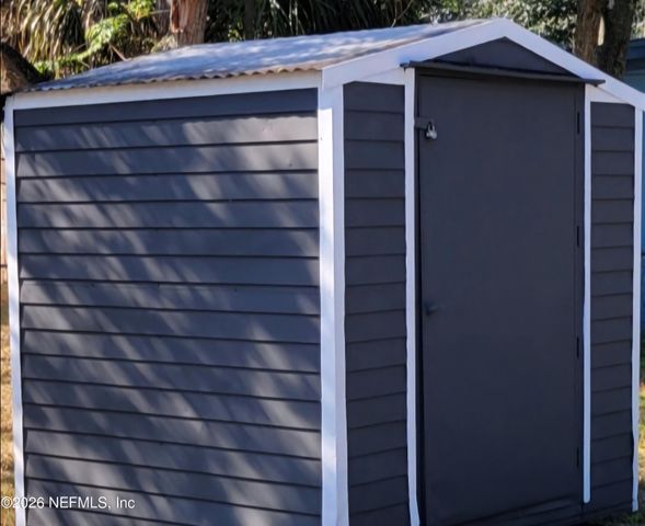 8524 HOWELL Drive, Jacksonville, FL 32208