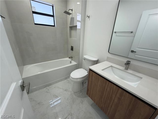 1409 NW 21st CT, Cape Coral, FL 33909