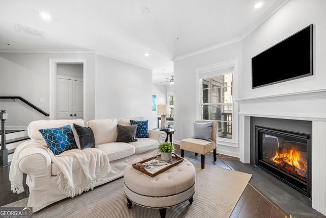 552 Ember Lane NW, Atlanta, GA 30318