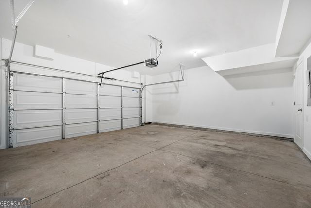 552 Ember Lane NW, Atlanta, GA 30318