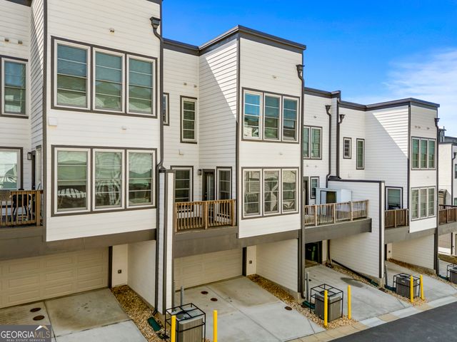 552 Ember Lane NW, Atlanta, GA 30318