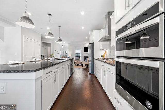 552 Ember Lane NW, Atlanta, GA 30318