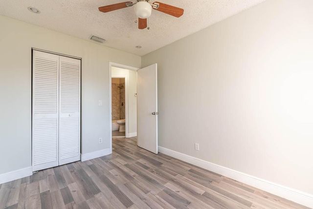 2204 Seaside Drive, Greenacres, FL 33463