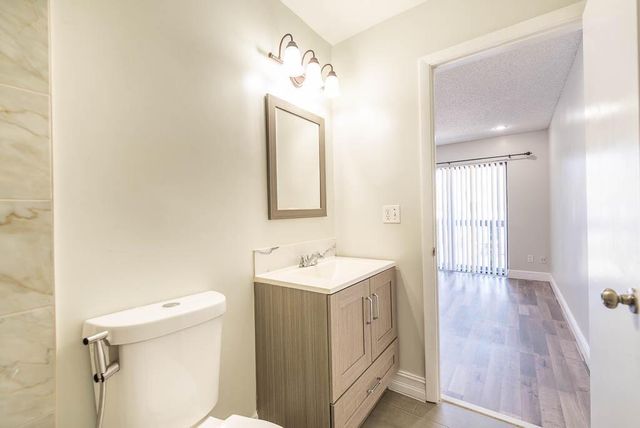 2204 Seaside Drive, Greenacres, FL 33463