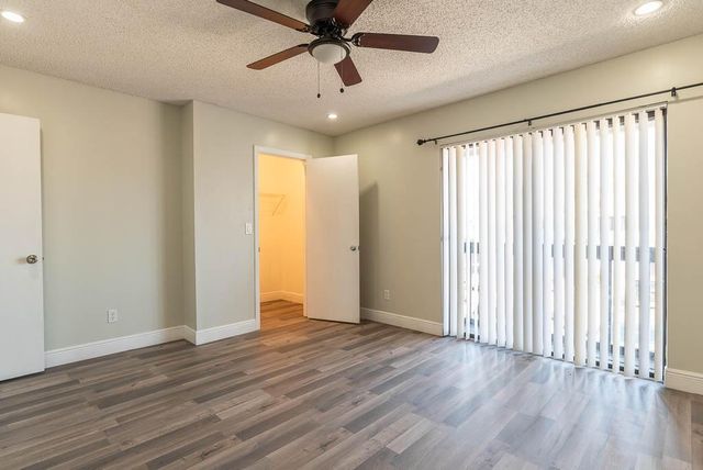 2204 Seaside Drive, Greenacres, FL 33463