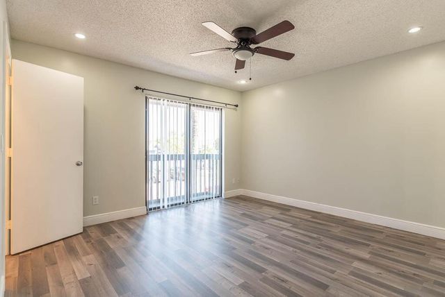 2204 Seaside Drive, Greenacres, FL 33463