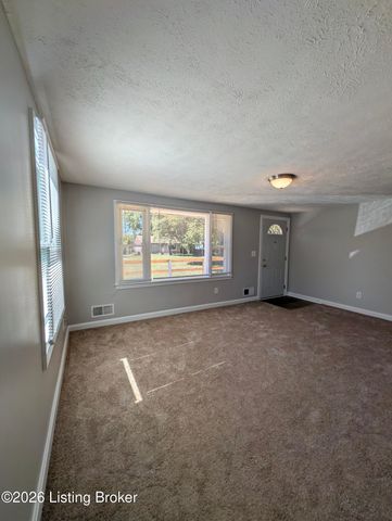 13011 Ashlawn Dr, Louisville, KY 40272