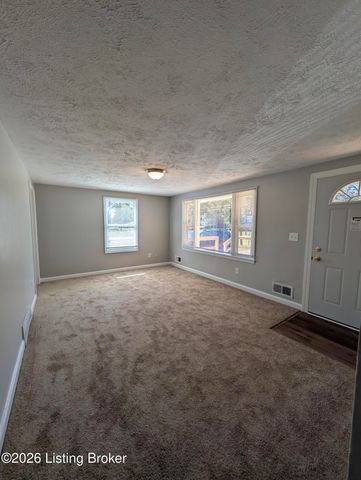 13011 Ashlawn Dr, Louisville, KY 40272