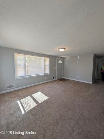 13011 Ashlawn Dr, Louisville, KY 40272