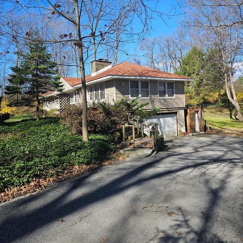 41 Wildwood Drive, Poughkeepsie, NY 12603