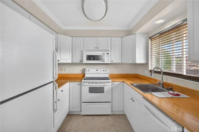 22679 Nadine Circle B, Torrance, CA 90505