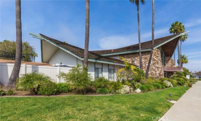 22679 Nadine Circle B, Torrance, CA 90505