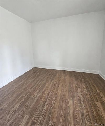 2027 Dearing Street, Hamtramck, MI 48212