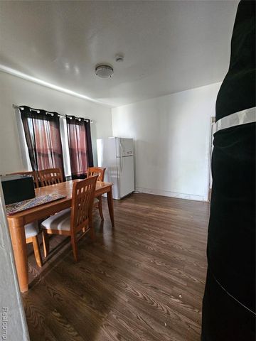 2027 Dearing Street, Hamtramck, MI 48212