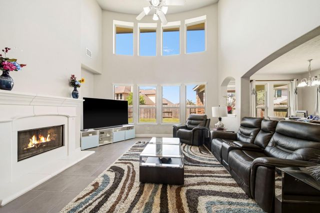 6211 Calico Pointe Court, Sugar Land, TX 77479