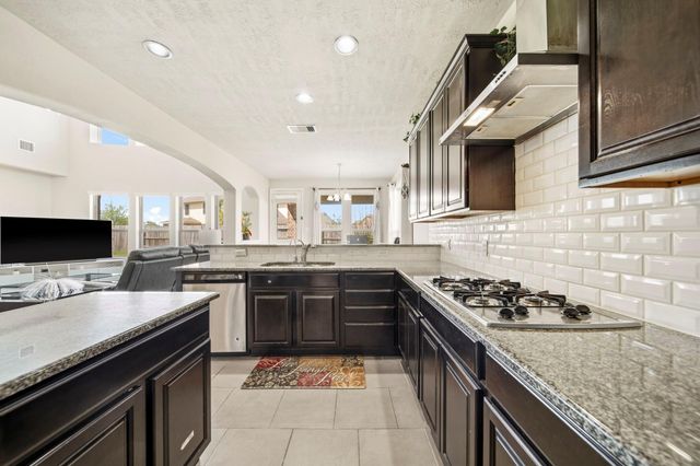 6211 Calico Pointe Court, Sugar Land, TX 77479