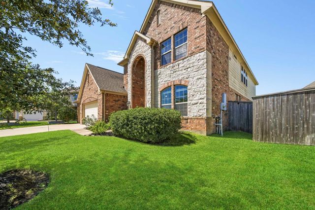 6211 Calico Pointe Court, Sugar Land, TX 77479