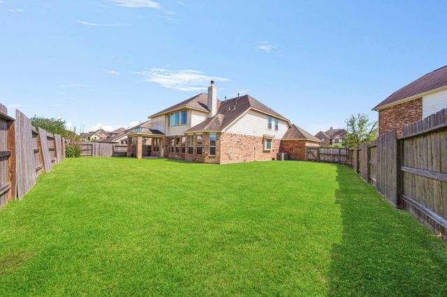 6211 Calico Pointe Court, Sugar Land, TX 77479