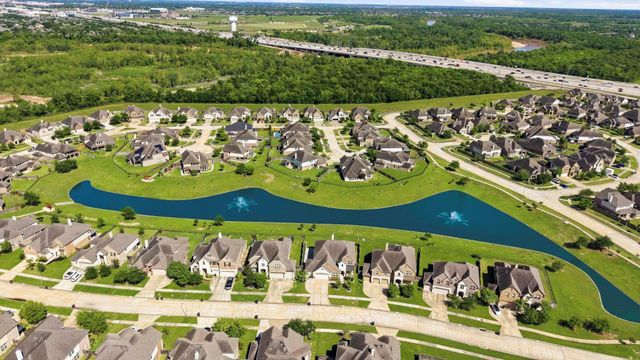 6211 Calico Pointe Court, Sugar Land, TX 77479