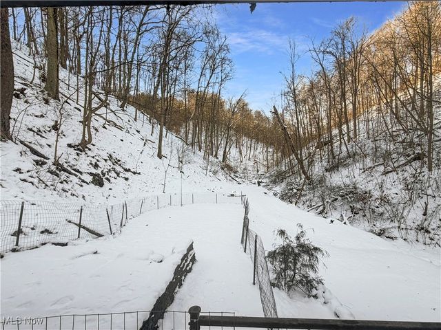 2527 McCords Hill Road, Wellsburg, WV 26070