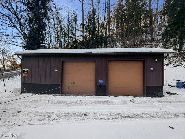 2527 McCords Hill Road, Wellsburg, WV 26070