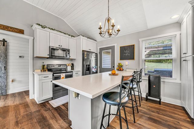 575 Three Brooks LN, Rocky Mount, VA 24151