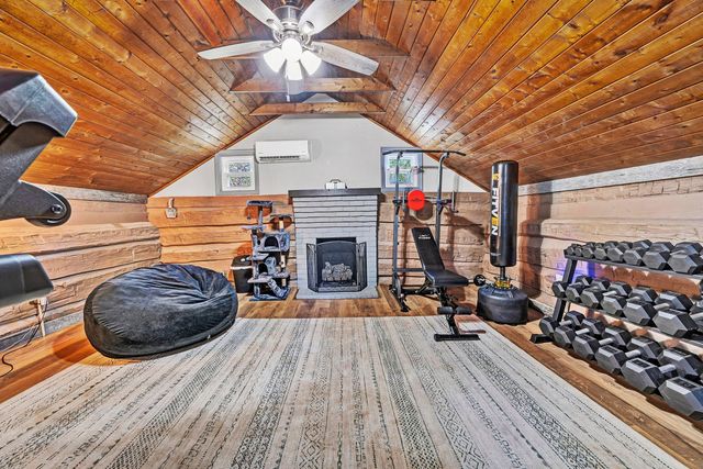 575 Three Brooks LN, Rocky Mount, VA 24151