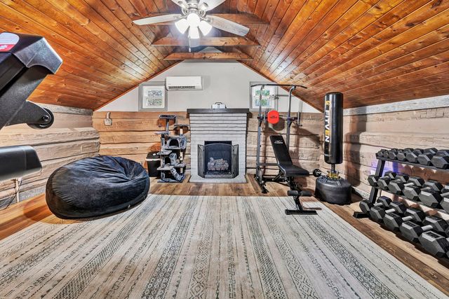 575 Three Brooks LN, Rocky Mount, VA 24151